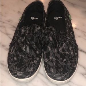 Sanuk Women’s sneakers